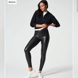 SPANXshape™ Faux Leather
Leggings